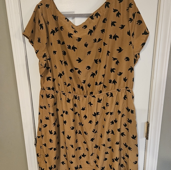 Bird Patterned Dress - Picture 4 of 4